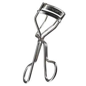 Makeup How To: Using An Eye-Lash Curler!