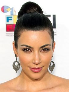 Keeping Up With The Kardashians: Get Ms K’s Signature Makeup Look