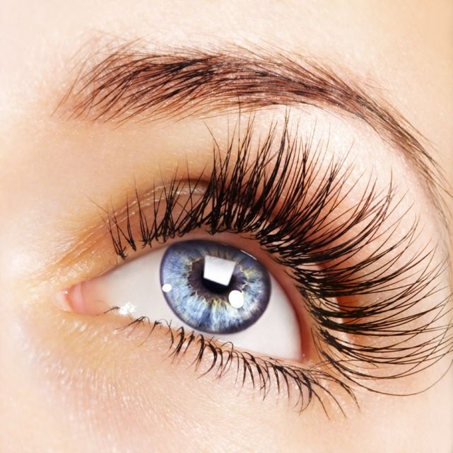 How To Have Lush Lashes After Your Forties