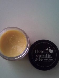 I love.. vanilla & ice cream glossy lip balm