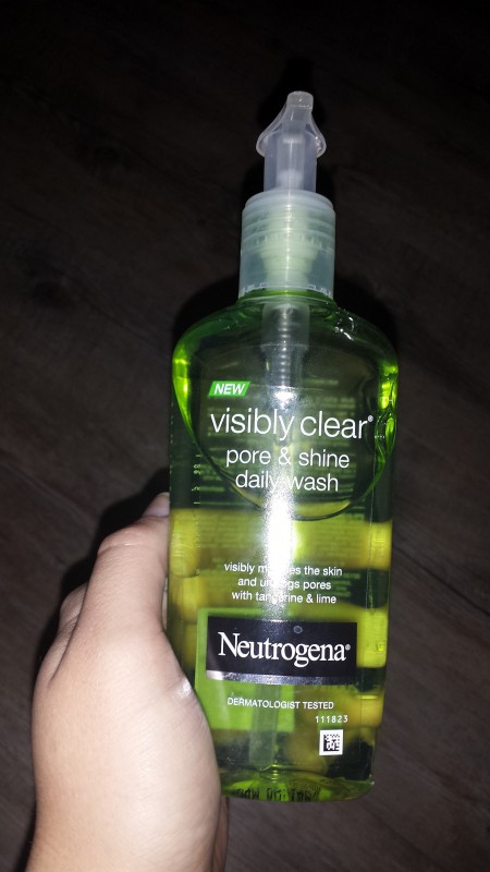 Neutrogena Visibly clear Pore & Shine Daily wash review